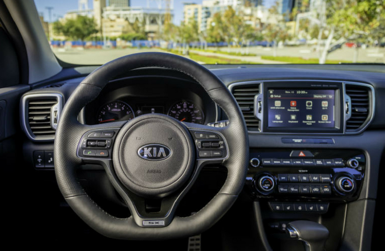 2018 Kia Sportage dash and wheel